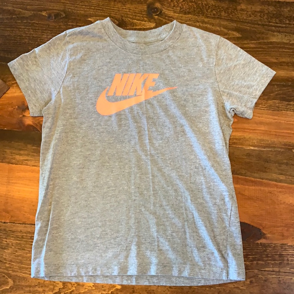 Nike T-shirt